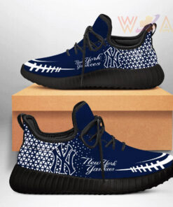 New York Yankees Custom Sneakers 09