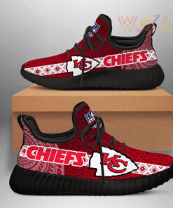 The best selling Kansas City Chiefs shoes 10